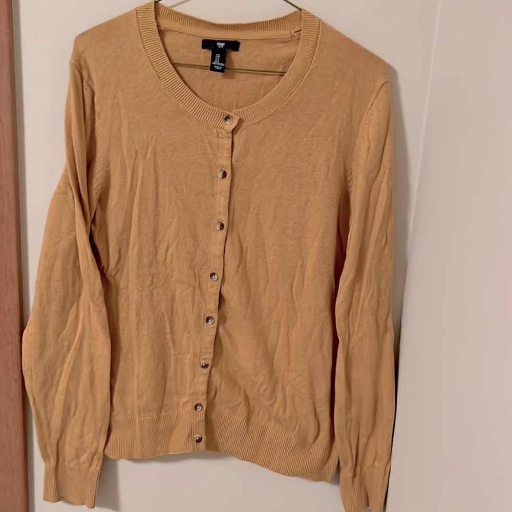 ✅ GAP Long Sleeve Button Down Cardigan Style Knit Sweater Mustard Yellow Color L